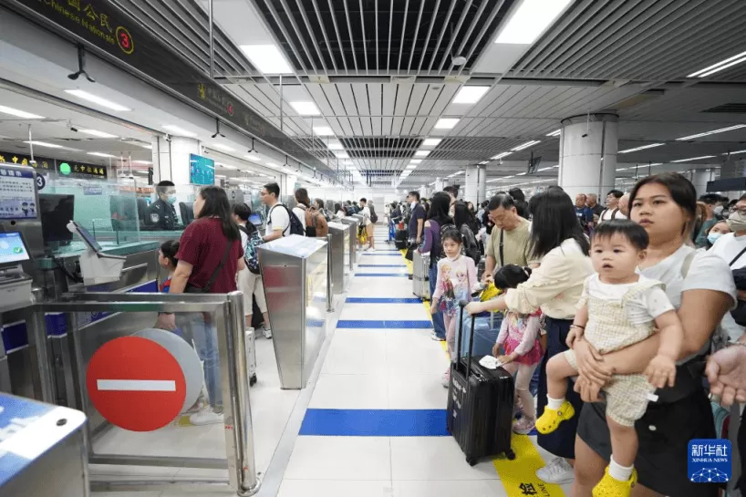 跨境消费热潮开启粤港澳大湾区“双向奔赴”新篇章